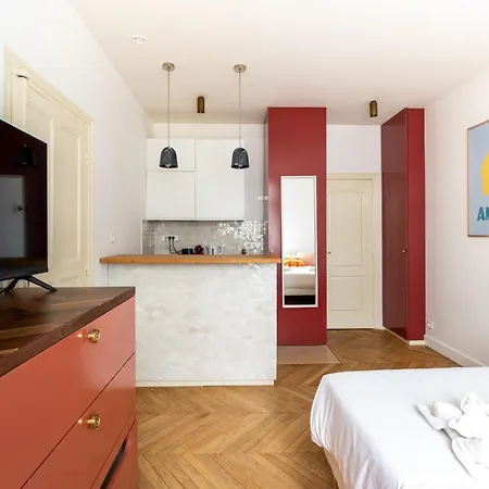 Nicolo Passy Magnifique Studio París